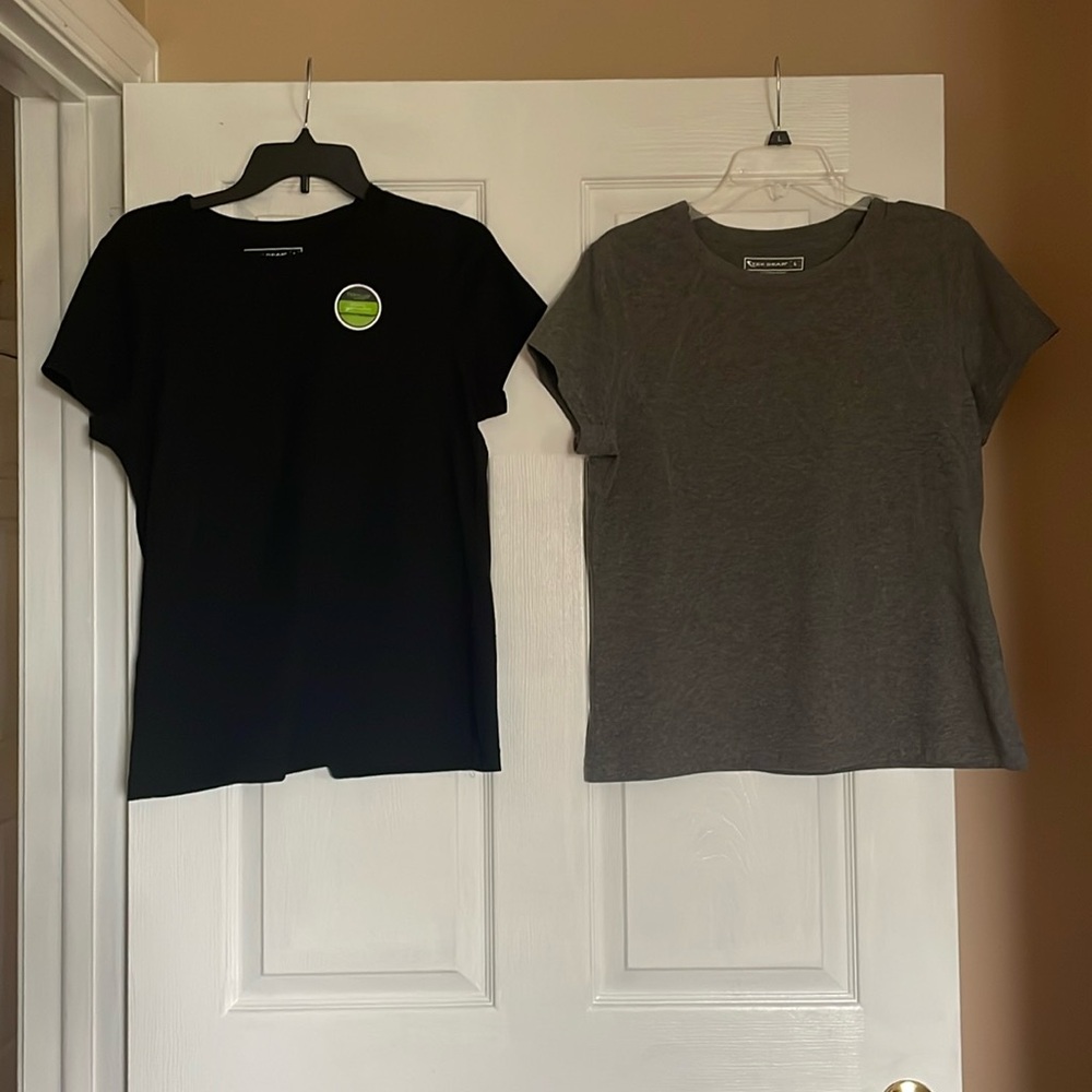 Tek gear short sleeved shirts (2)